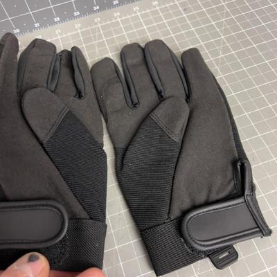 4 Pair Medium to Large Gloves; Leather, Neoprene, Cotton 