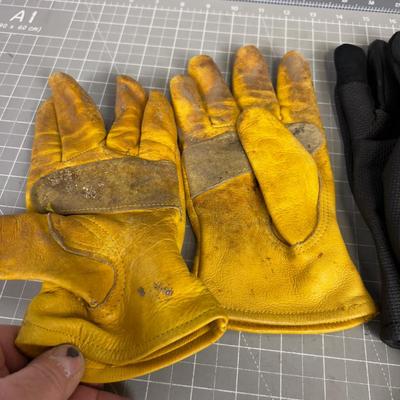 4 Pair Medium to Large Gloves; Leather, Neoprene, Cotton 