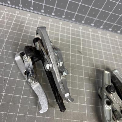 Wheel Pullers 