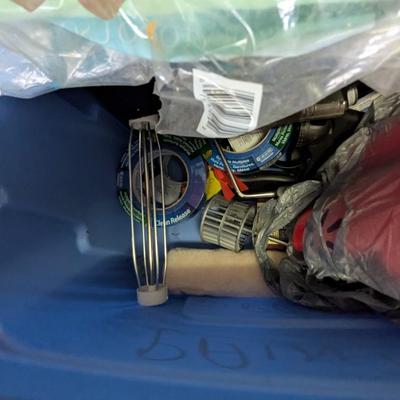 Plastic Shelving Unit Approx 32 1/2" x 13" x 73 1/2" Work & Garden Gloves Painting Plumbing Supplies Traps