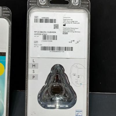 Two new Pillips Respironics Size Small masks - Amara Full-Face cushion