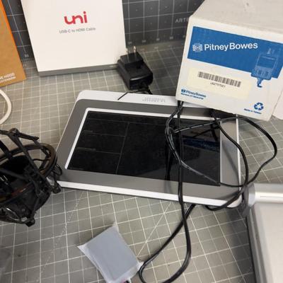 Various Electronic Gadgets 