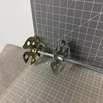 Black & Decker Drill 1/2" With Mixing Blade 
