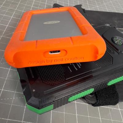 Battery Packs and Portable Solar Chargers 
