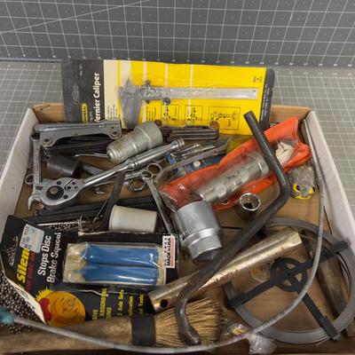 Mixed Tray of Tools; Wrenches and other Mechanic Tools