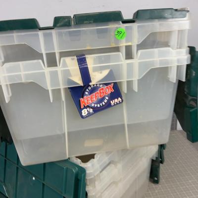 5  Clear Plastic Totes. 8-1/2 Gallon Green / Clear