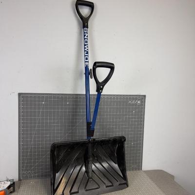 SNOWJOE Shovel 