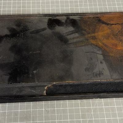 Cast Iron Griddle, Looks Reversible