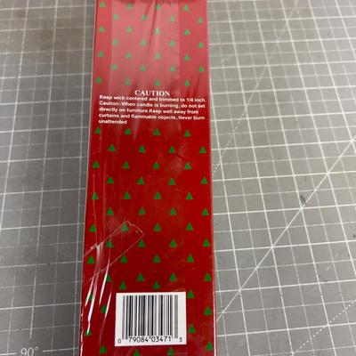 10" Holiday Sculpture Candles NEW in the Box