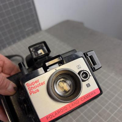 3 Polaroid Cameras with. Bags VINTAGE