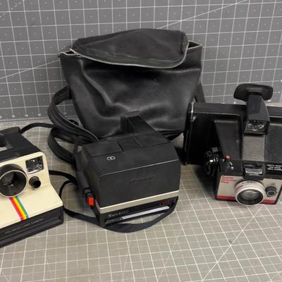3 Polaroid Cameras with. Bags VINTAGE