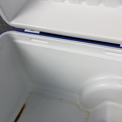 Coleman Cooler (Blue) On Wheels