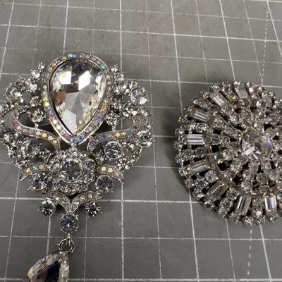 2 Large Rhinestone Pin Broches