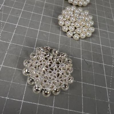 4 Pearl and Rhinestone Broches All the SAME
