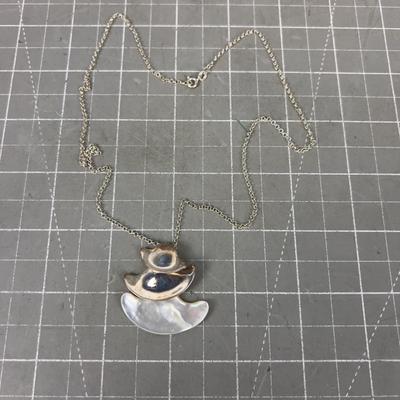 Sterling Silver and Mother of Pearl Pendant Necklace