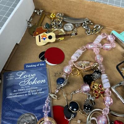 Tray of Misc. Jewelry items