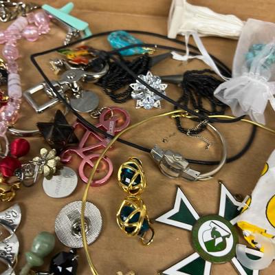 Tray of Misc. Jewelry items