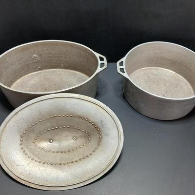 Two vintage Alden cast aluminum pots - Dutch oven - stock pot - Oval with lid and round with no lid