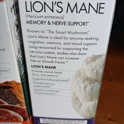 Brand new sealed Host Defense Dietary Supplement Mushrooms - Breathe and Lion's Mane made with organic mushrooms