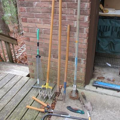 Assortment Of Garden Hand Tools