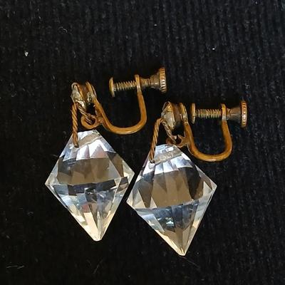 Antique ruby red glass stone / marble cufflinks - Crystal screw back earrings - and Vintage stone beaded necklace with fancy links