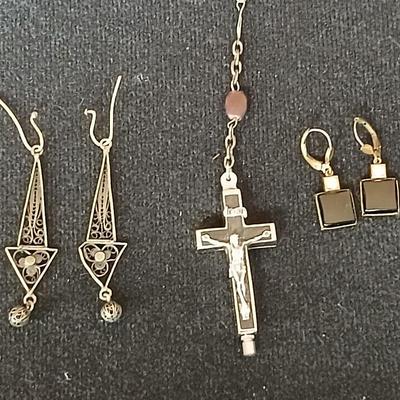 Antique Reliquary Crucifix Spina Christi Seed Lignum M Olivarum Relic Rosary Beads with two pair of Vintage earrings - Onyx stone like...