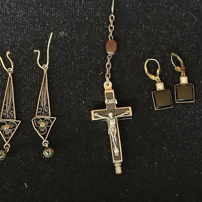 Antique Reliquary Crucifix Spina Christi Seed Lignum M Olivarum Relic Rosary Beads with two pair of Vintage earrings - Onyx stone like...