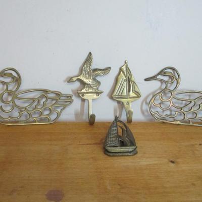 Brass Decor Ducks Coat Hangers Paper Clip