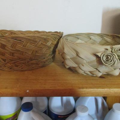 Assortment Of Fruit Picking Baskets (See All Pictures)