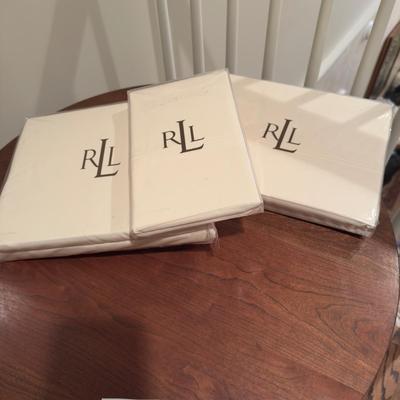 UBR1098 Set of New Ralph Lauren Queen Bed Sheets