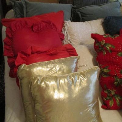Assortment Of Throw Pillows Various Colors & Sizes Choice 1
