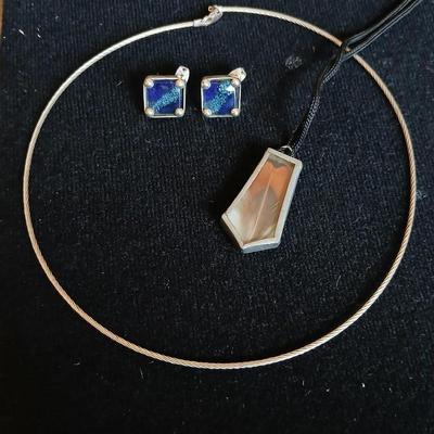 .925 Italy marked cable choker necklace a .925 marked pair of vintage blue earrings and a stain glass / stone like feather pendant