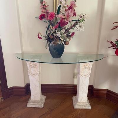 Entry way piece 