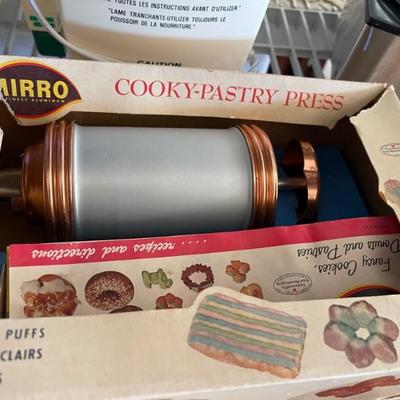 New cookie press 