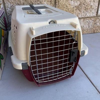Pet crate 