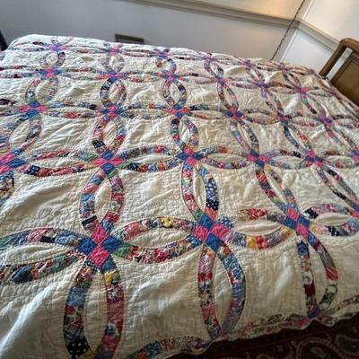 Double Wedding Ring Quilt