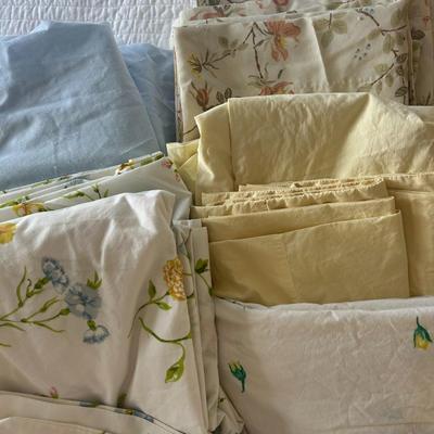 Vintage Bedding & Bath