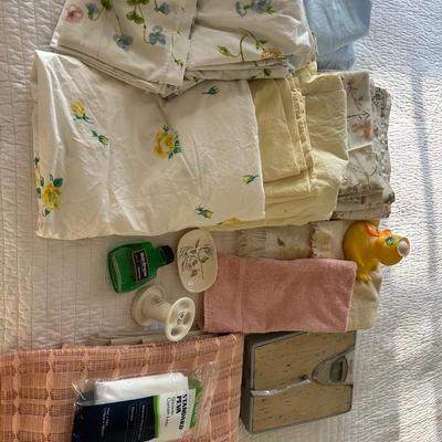 Vintage Bedding & Bath