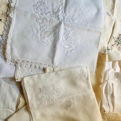 Lot of Vintage Linens