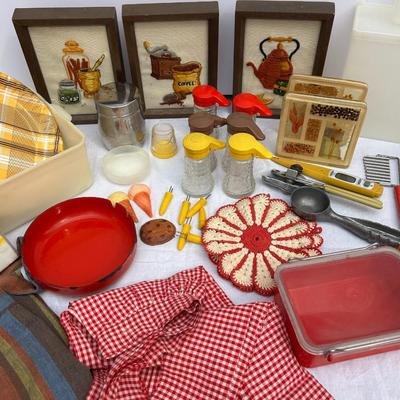 Vintage Accessories