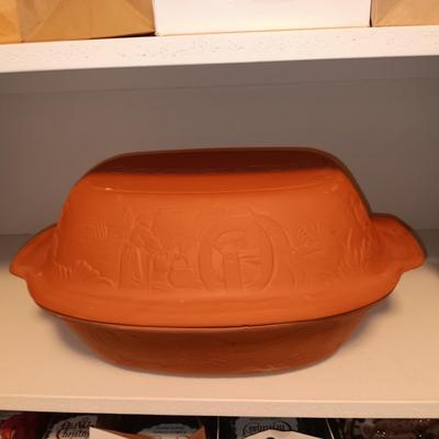 TERRA COTTA ROASTER AND A CLAY BIRD THEMED BOWL