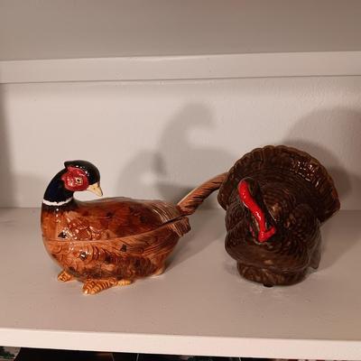 FITZ AND FLOYD PHEASANT GRAVY OR SAUCE SERVER AND A CERAMIC TURKEY