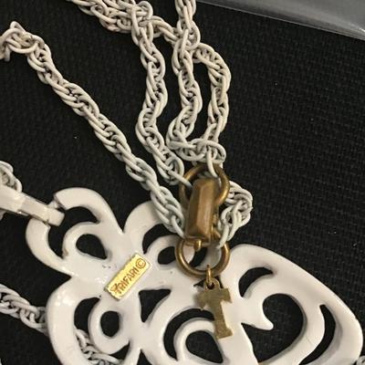 Absolutely Pristine Crown Trafari White Enamel Metal Abstracr