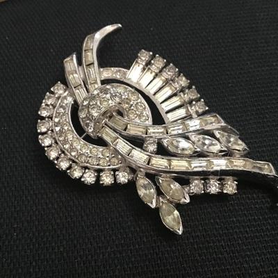 Vintage Unsigned Mazer Spray Rhinestone Pendant/Brooch