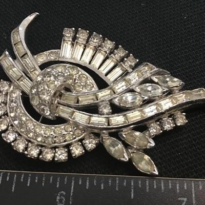 Vintage Unsigned Mazer Spray Rhinestone Pendant/Brooch