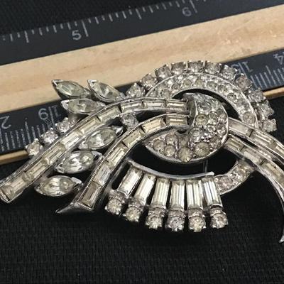 Vintage Unsigned Mazer Spray Rhinestone Pendant/Brooch