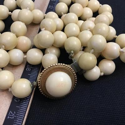 Vintage. Ciner Double Straned Knotted Beaded Necklace