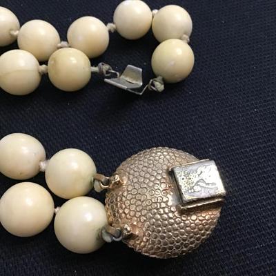 Vintage. Ciner Double Straned Knotted Beaded Necklace