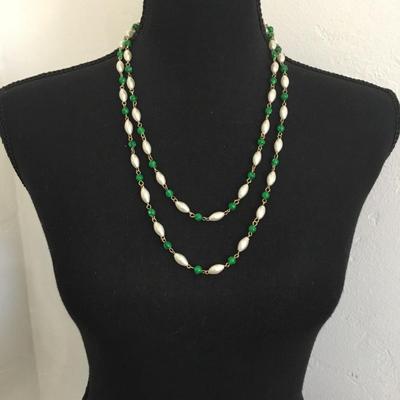 Vintage Hong Kong, flapper beaded necklace