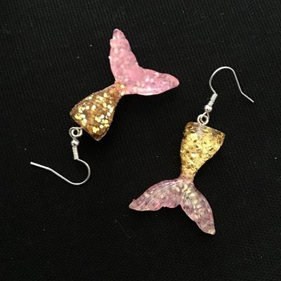 Cute acrylic, pink fishtail earrings